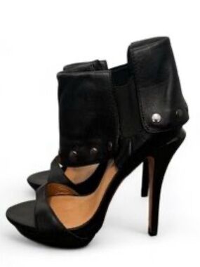 L.A.M.B. Women’s Black High Heel Leather Platform Ankle Cuff Sandals 8